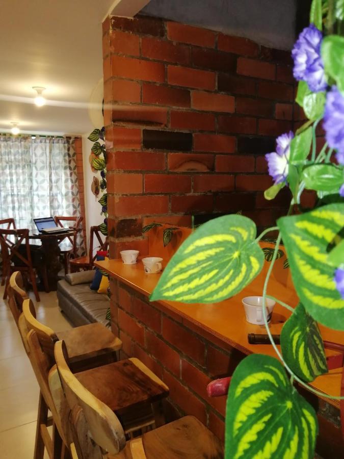 Coffee Flores Gabriel Apartment Саленто Стая снимка