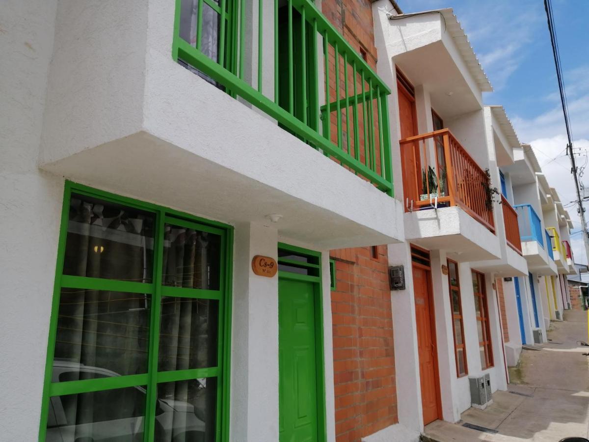 Coffee Flores Gabriel Apartment Саленто Екстериор снимка